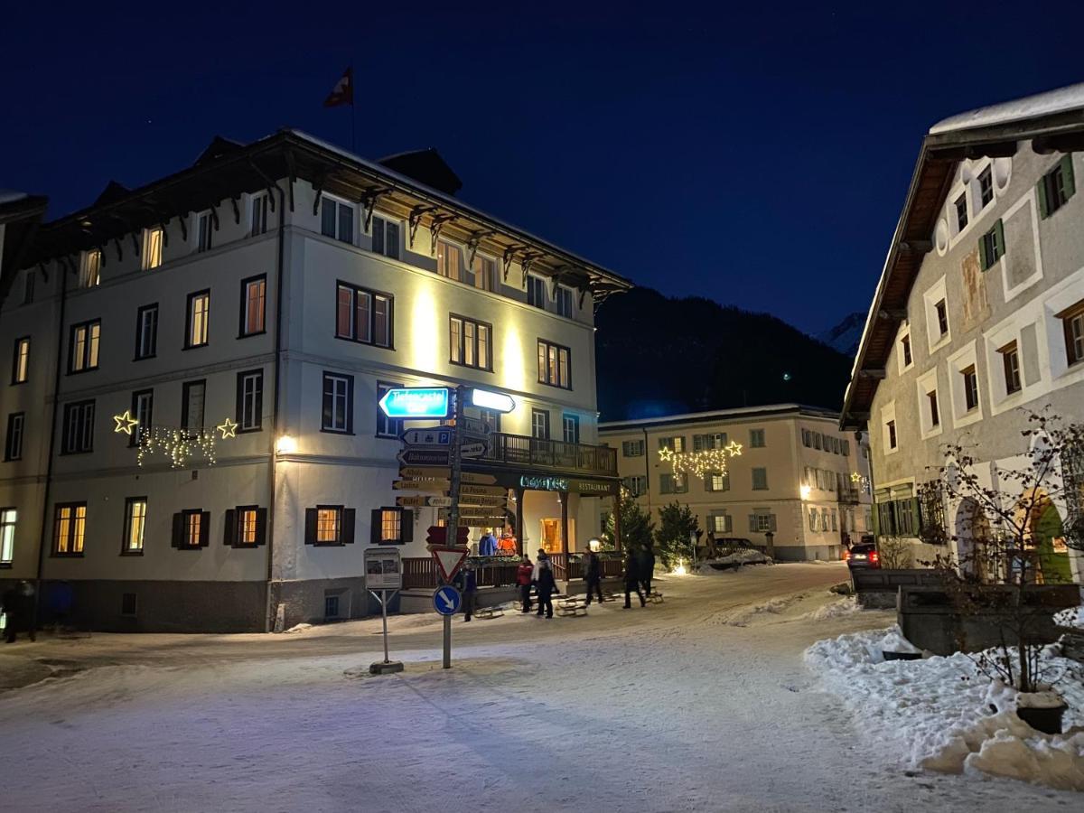 Hotel Weisses Kreuz Bergün المظهر الخارجي الصورة