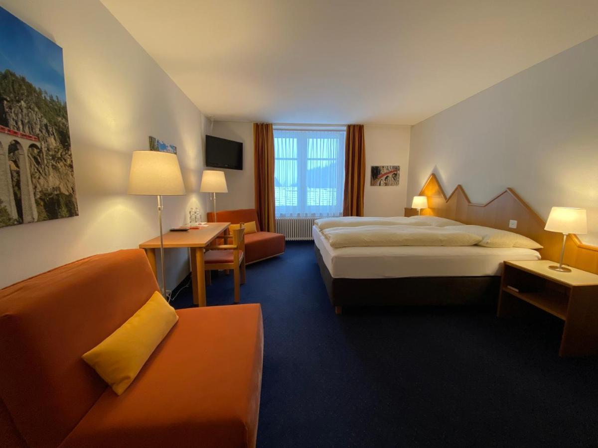 Hotel Weisses Kreuz Bergün المظهر الخارجي الصورة