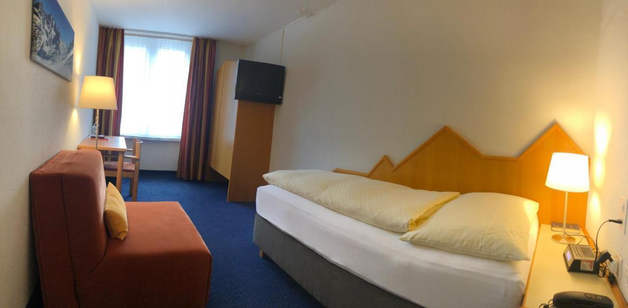 Hotel Weisses Kreuz Bergün المظهر الخارجي الصورة